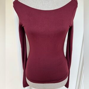 NWT Le Lis Collection Women Boat Neck Burgundy Long Sleeve Top Shirt XS